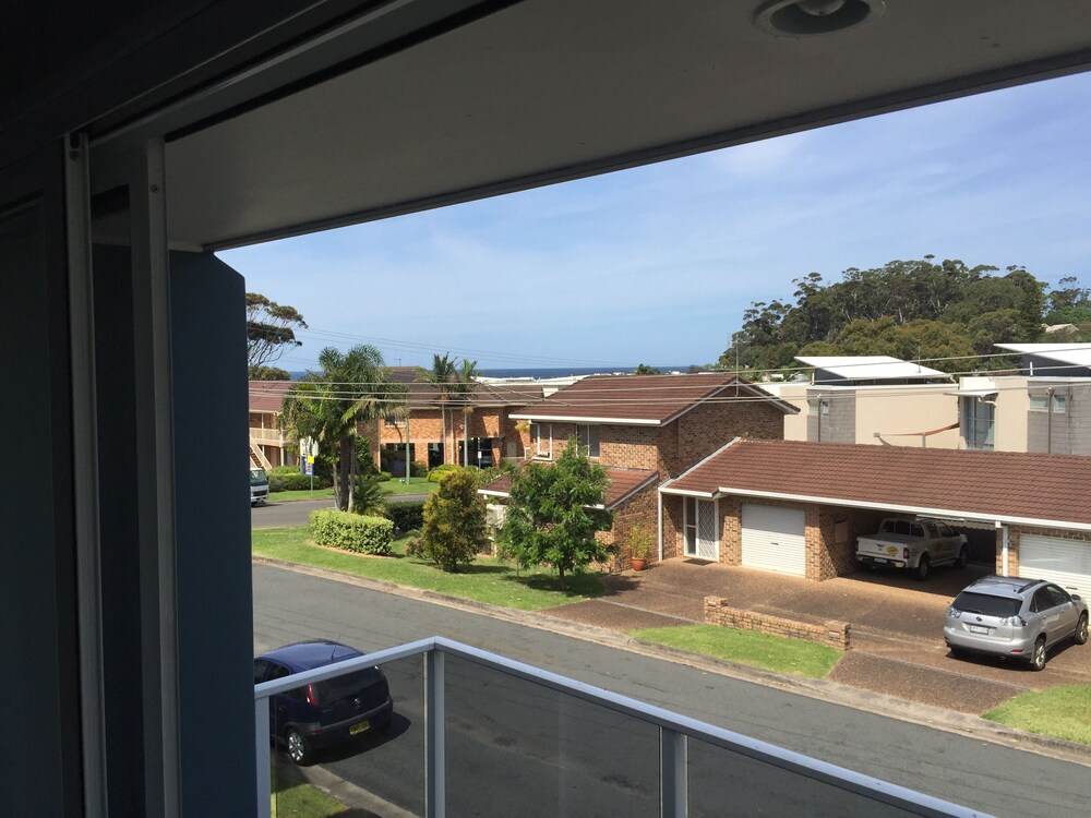 Mollymook Aquarius Apartments