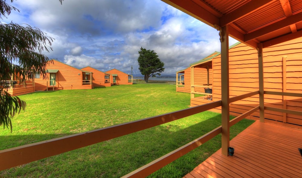 Terrace/patio, Low Head Tourist Park - Caravan Park