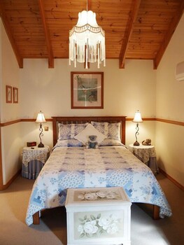 Cottages On Edward Deals Reviews Deniliquin Aus Wotif