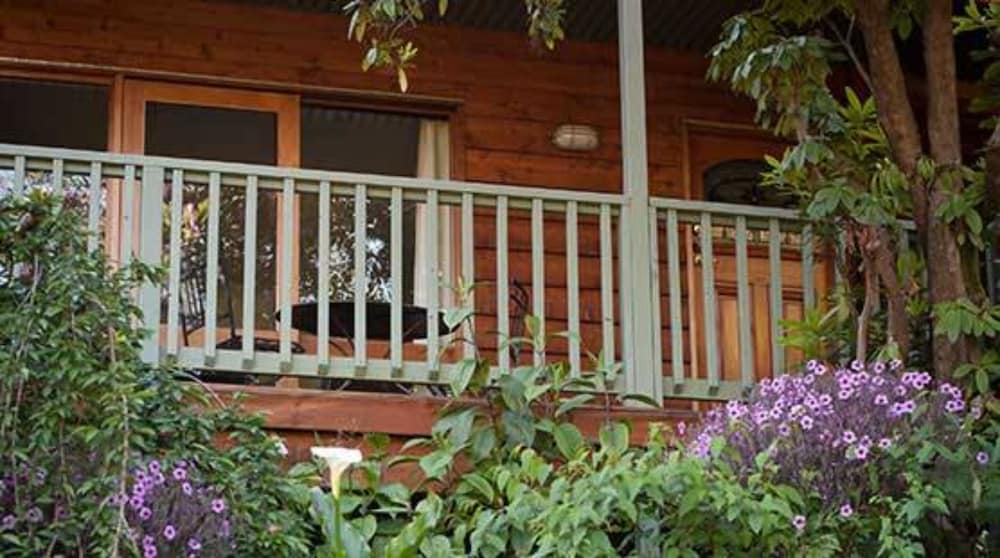 Woolrich Historic Garden Cottage