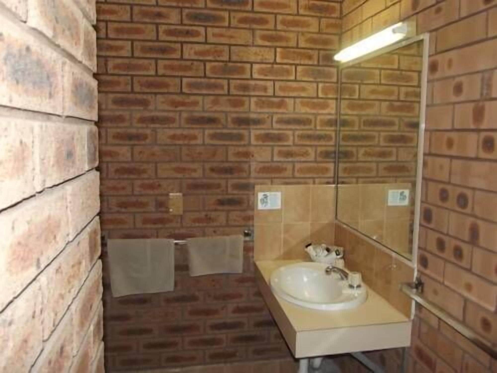 Cobar Town and Country Motor Inn