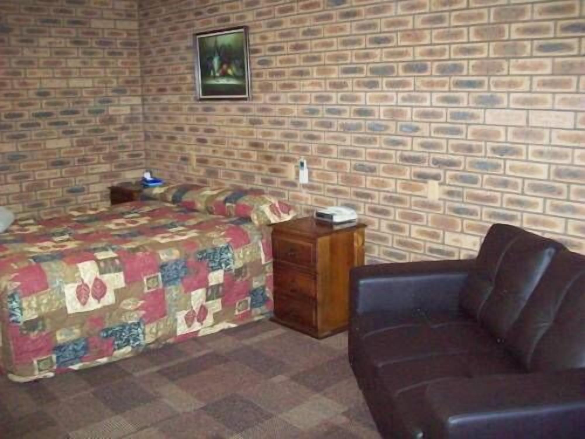Cobar Town and Country Motor Inn