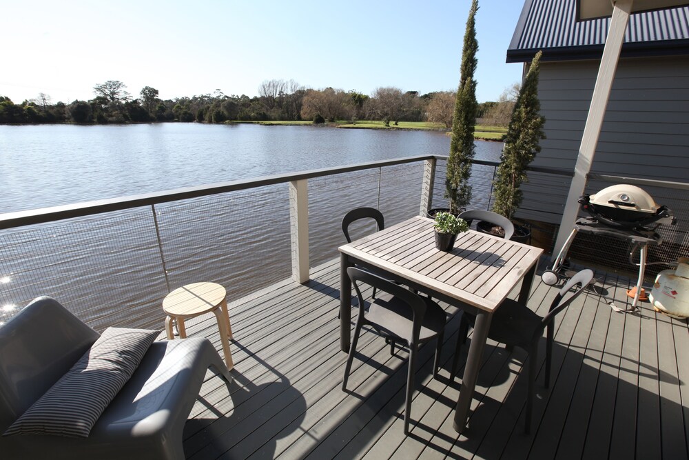 Lakeside Villas at Crittenden