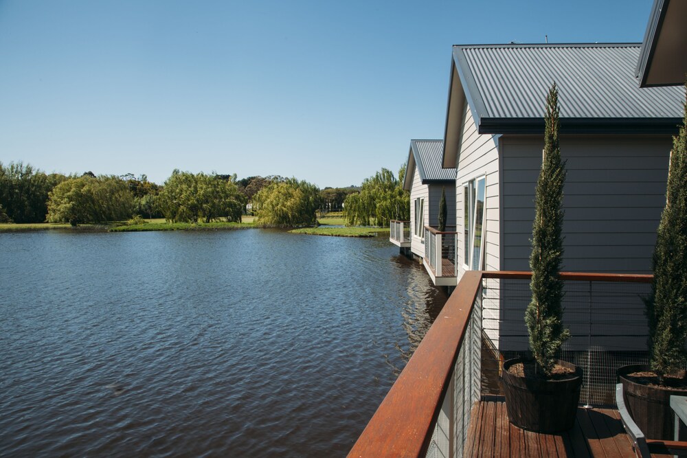 Lakeside Villas at Crittenden