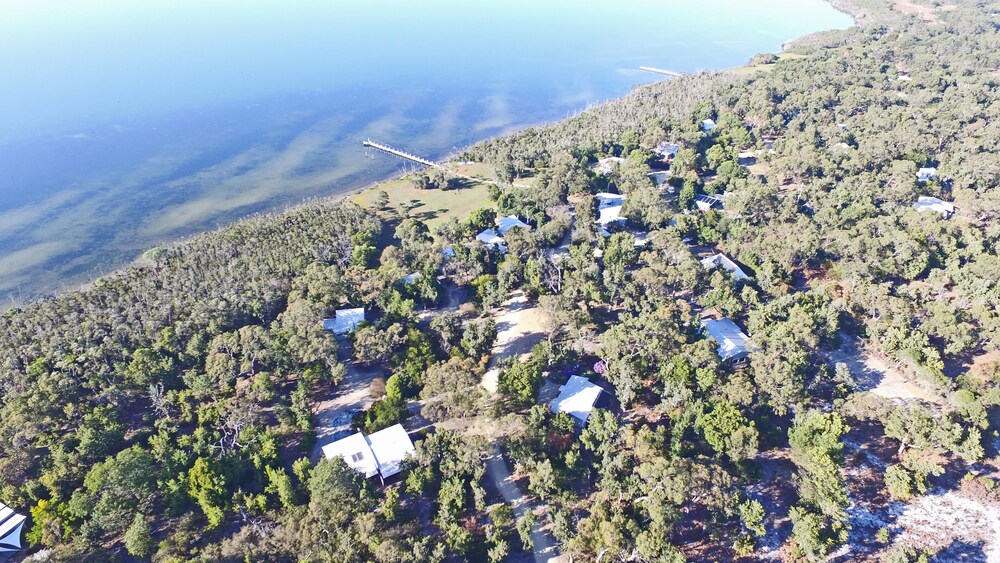 Waterfront Retreat at Wattle Point