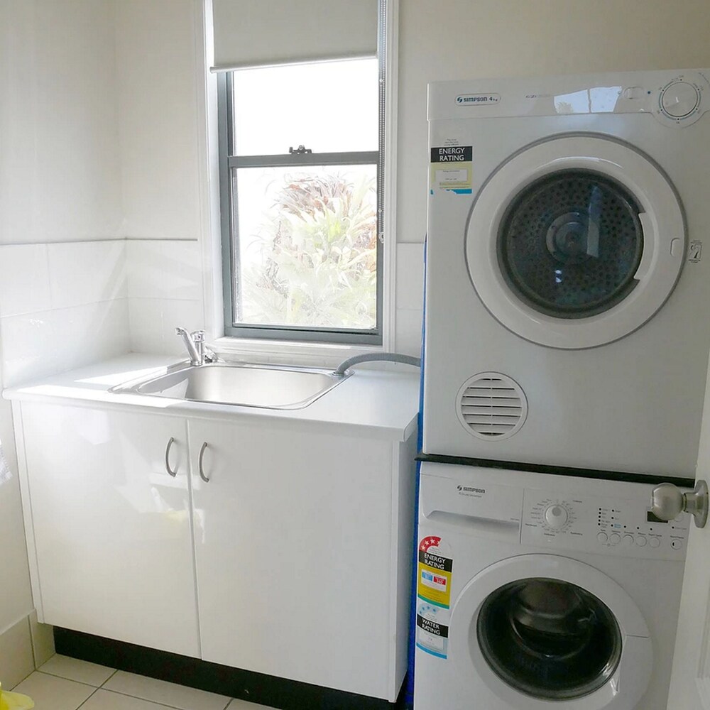 Sunrise Cove Holiday Apartments in Tweed Heads Best Rates & Deals on