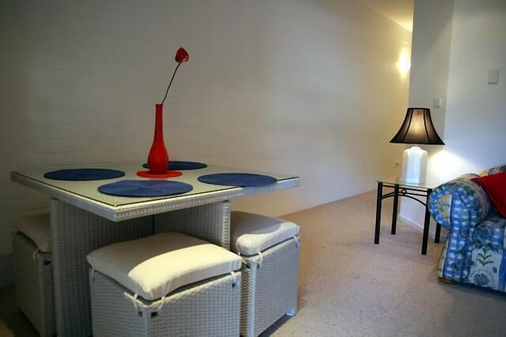 Corlette Retreat