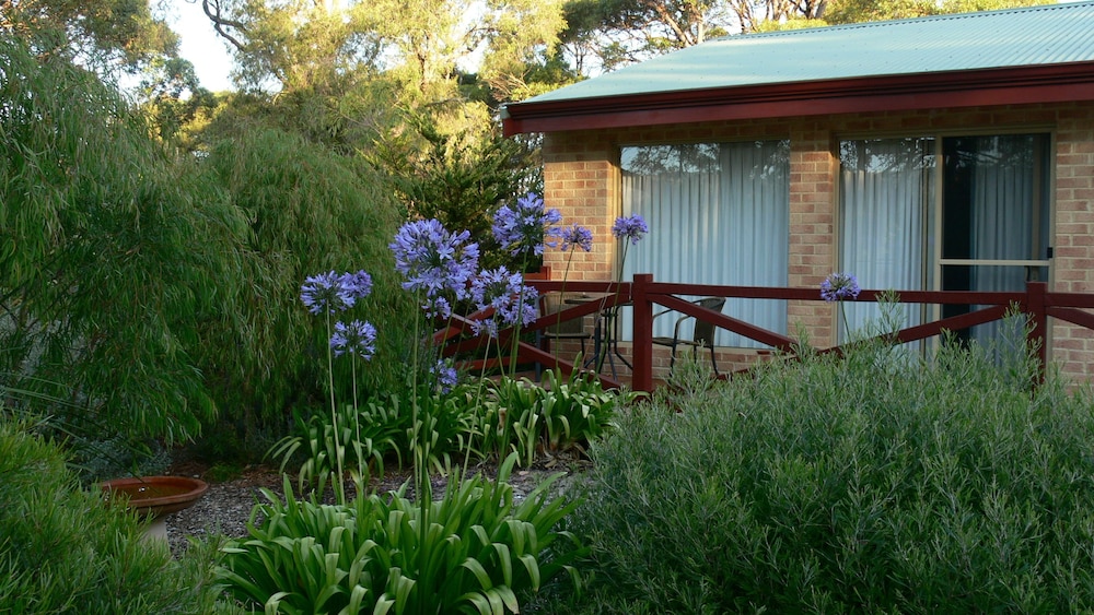 Spring Bay Villas
