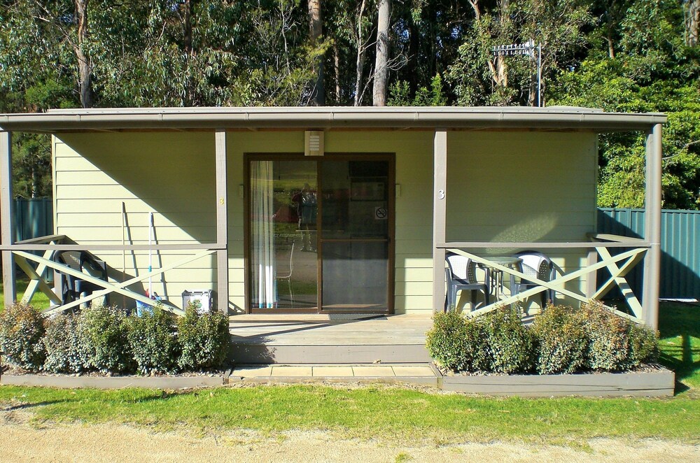 Mallacoota's Shady Gully Caravan Park AU132 Rooms, Reviews & Deals