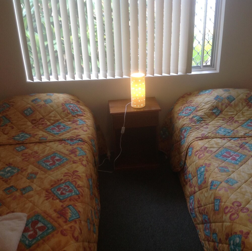 Bayshores Holiday Apartments Deals & Reviews (Hervey Bay, AUS) Wotif