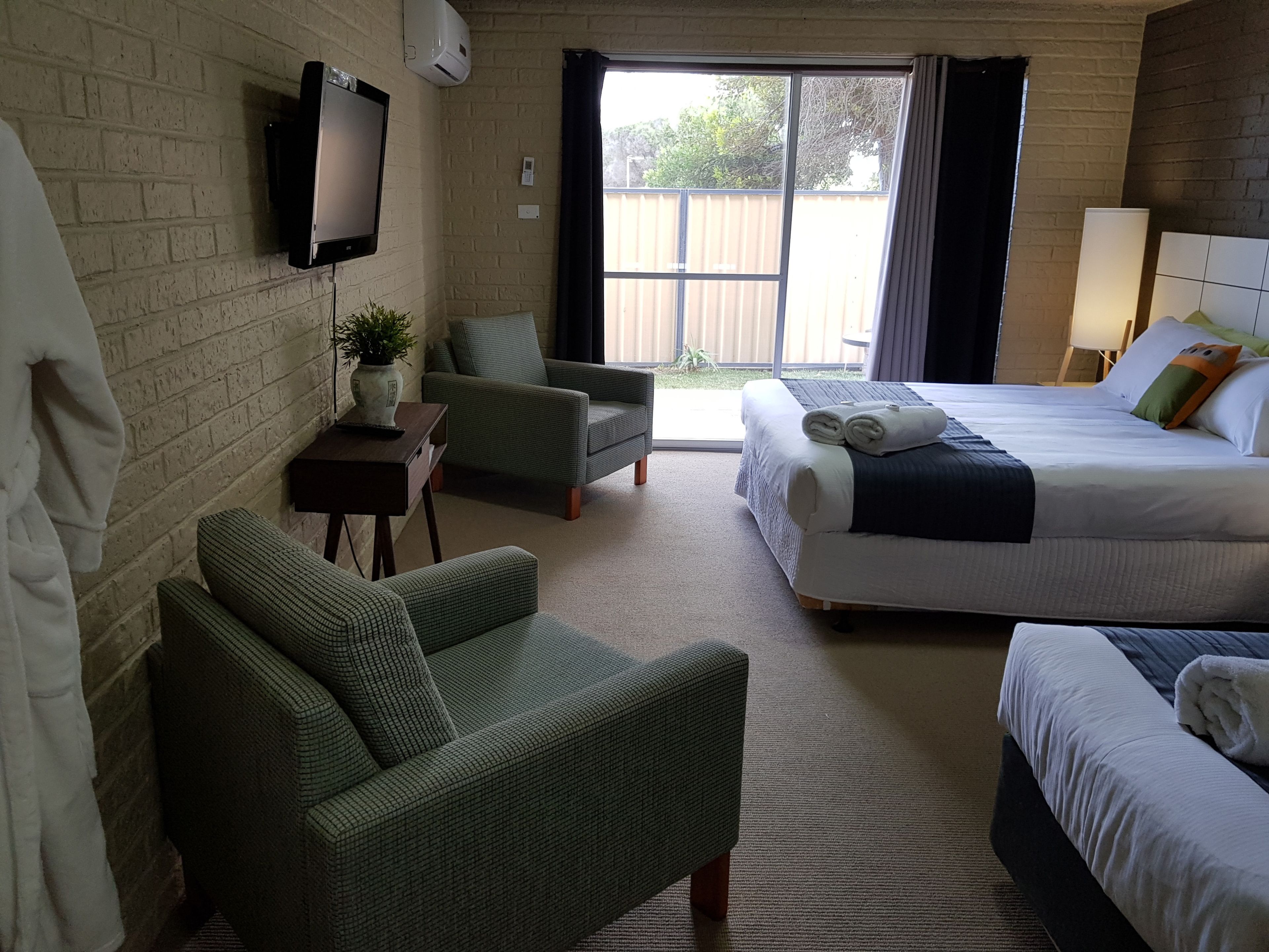 Lancelin Beach Hotel