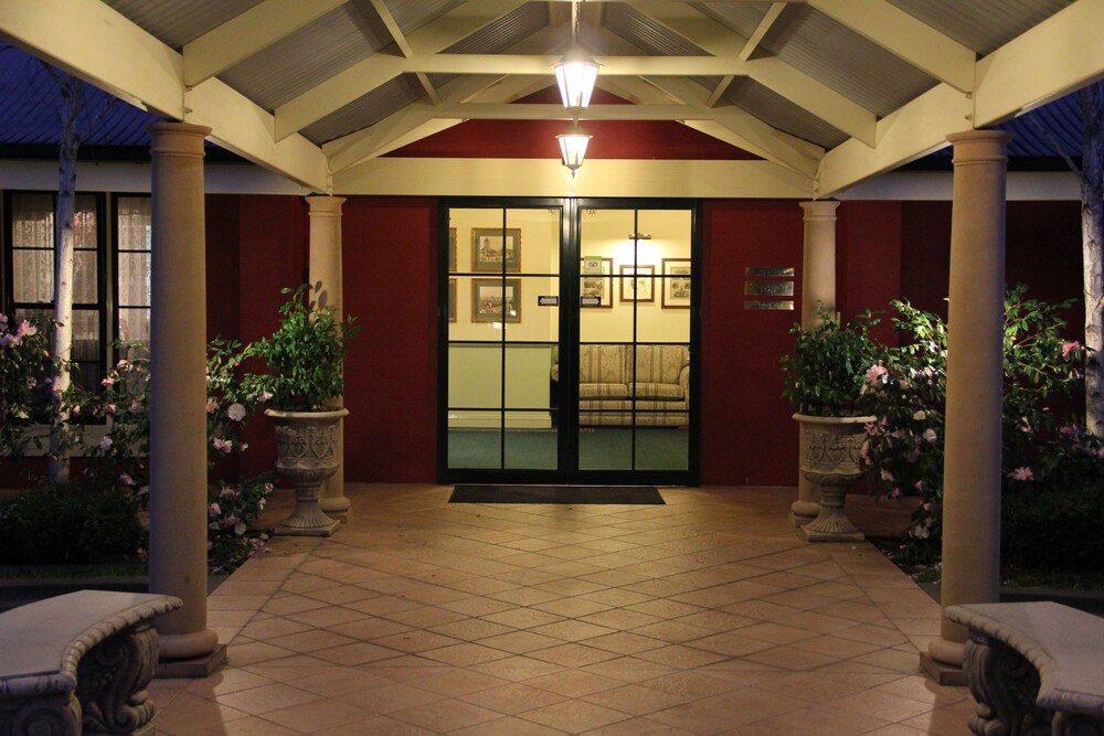The Lawson Riverside Suites