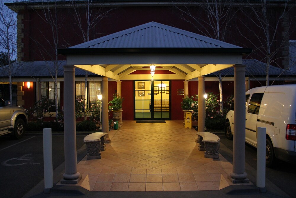 The Lawson Riverside Suites