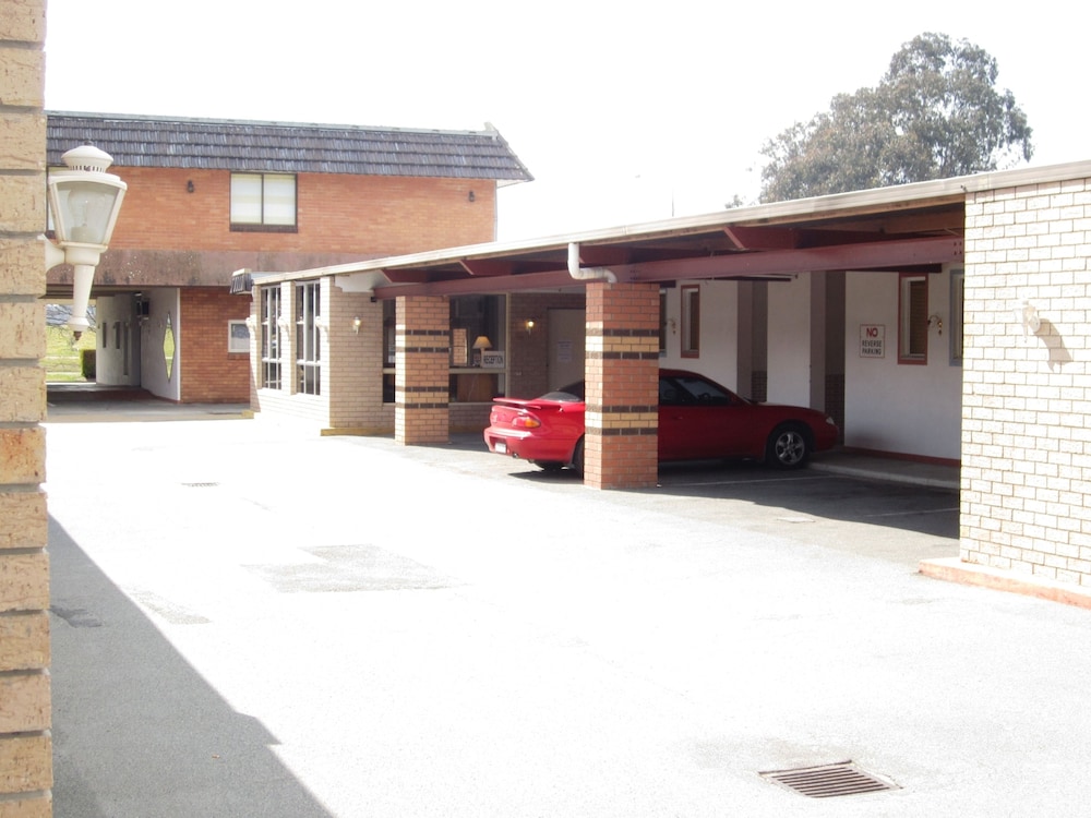 Room, Canberra Lyneham Motor Inn