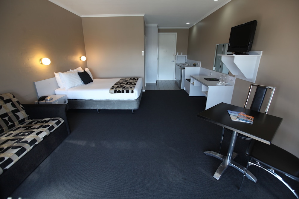 Mariners Cove at Paynesville Motel & Apartments AU178 Deals & Reviews