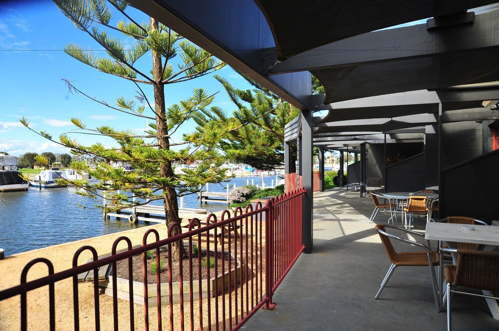 Mariners Cove at Paynesville Motel & Apartments Paynesville, AUS Best