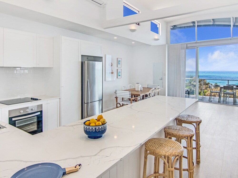 Aqua Promenade Beachfront Apartments