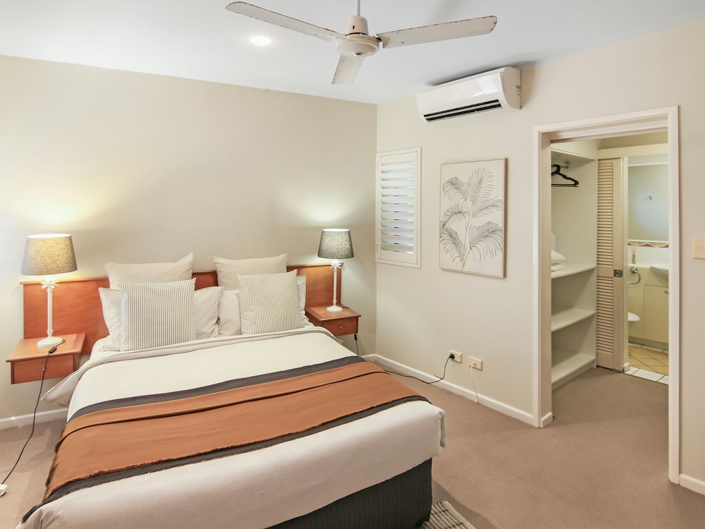 Aqua Promenade Beachfront Apartments