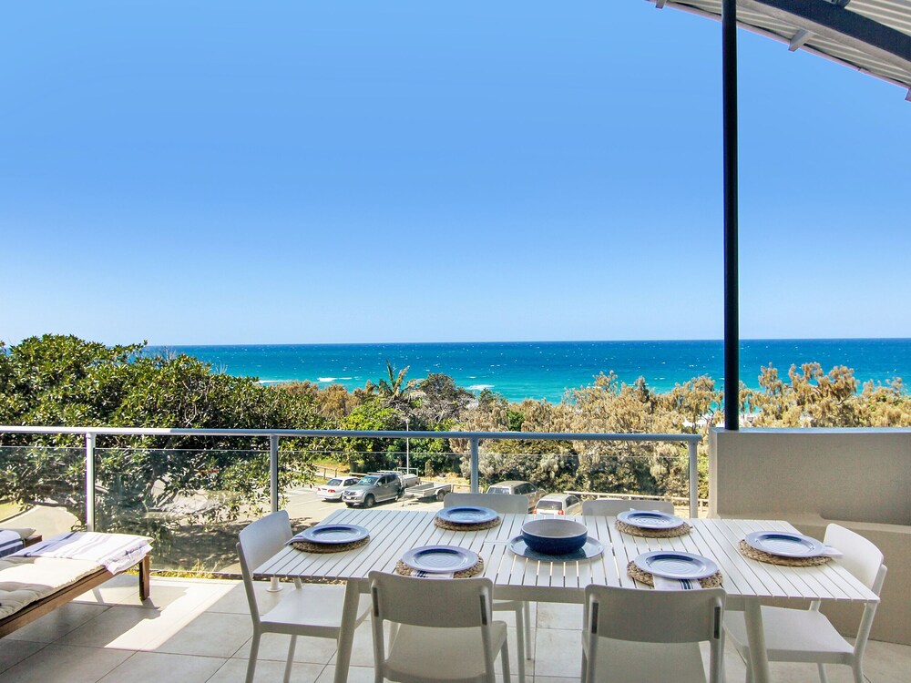 Aqua Promenade Beachfront Apartments