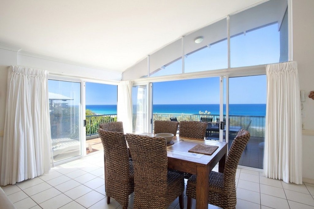 Aqua Promenade Beachfront Apartments