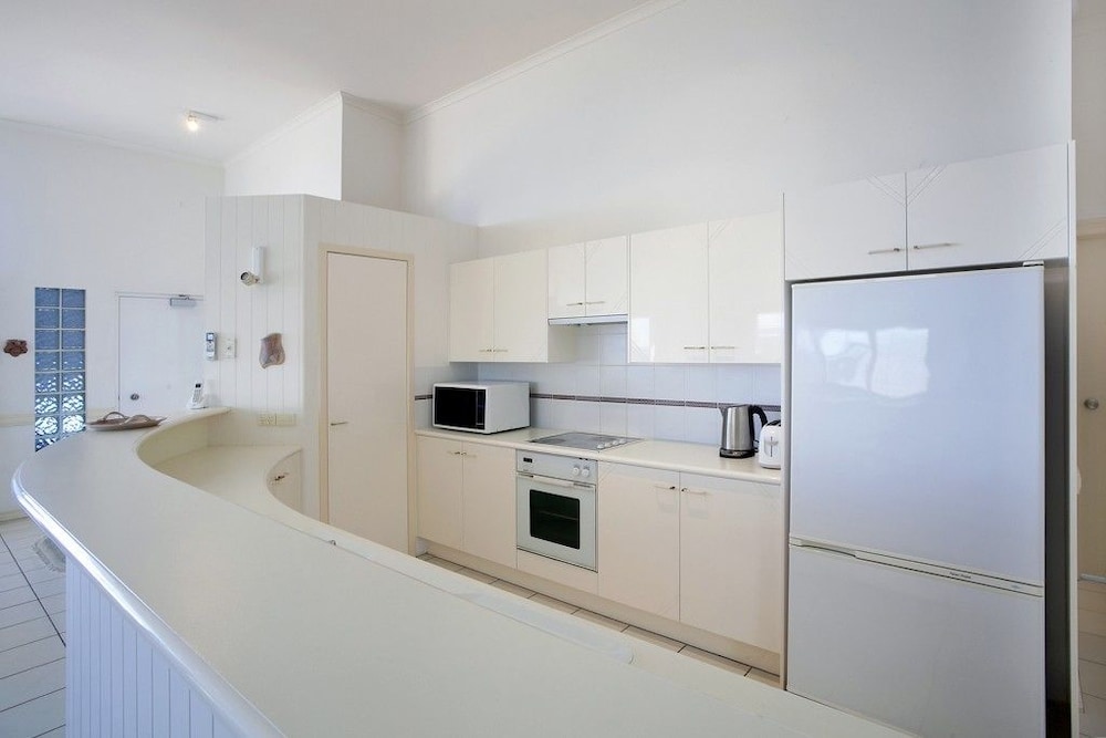 Aqua Promenade Beachfront Apartments