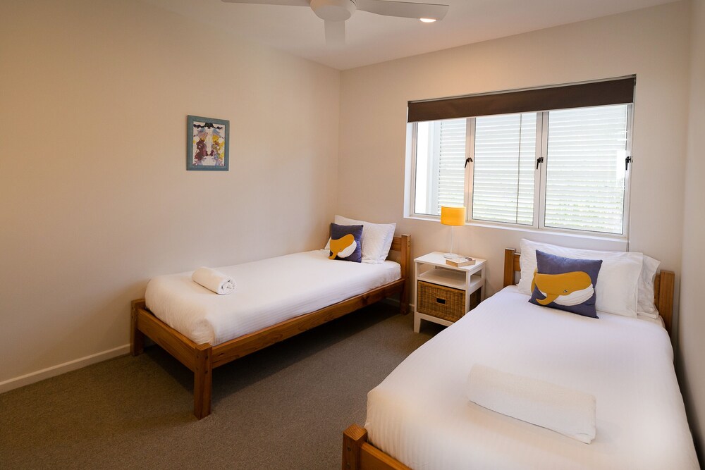 Aqua Promenade Beachfront Apartments