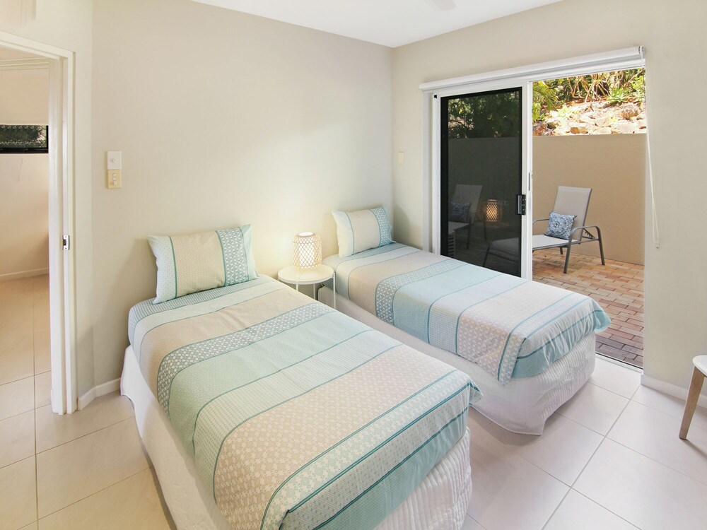 Aqua Promenade Beachfront Apartments