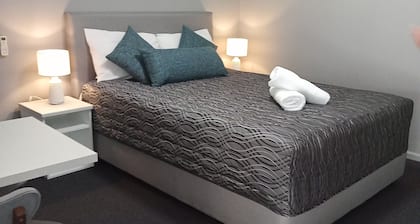 Solomon Inn Wollongong