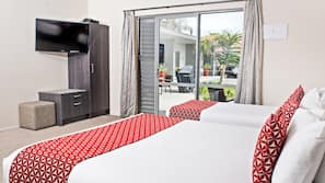 Egyptian cotton sheets, premium bedding, pillow top beds, desk