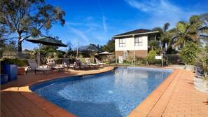 Outdoor pool, pool loungers