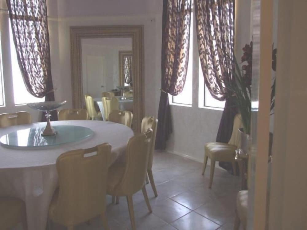 Langtrees Guest Hotel