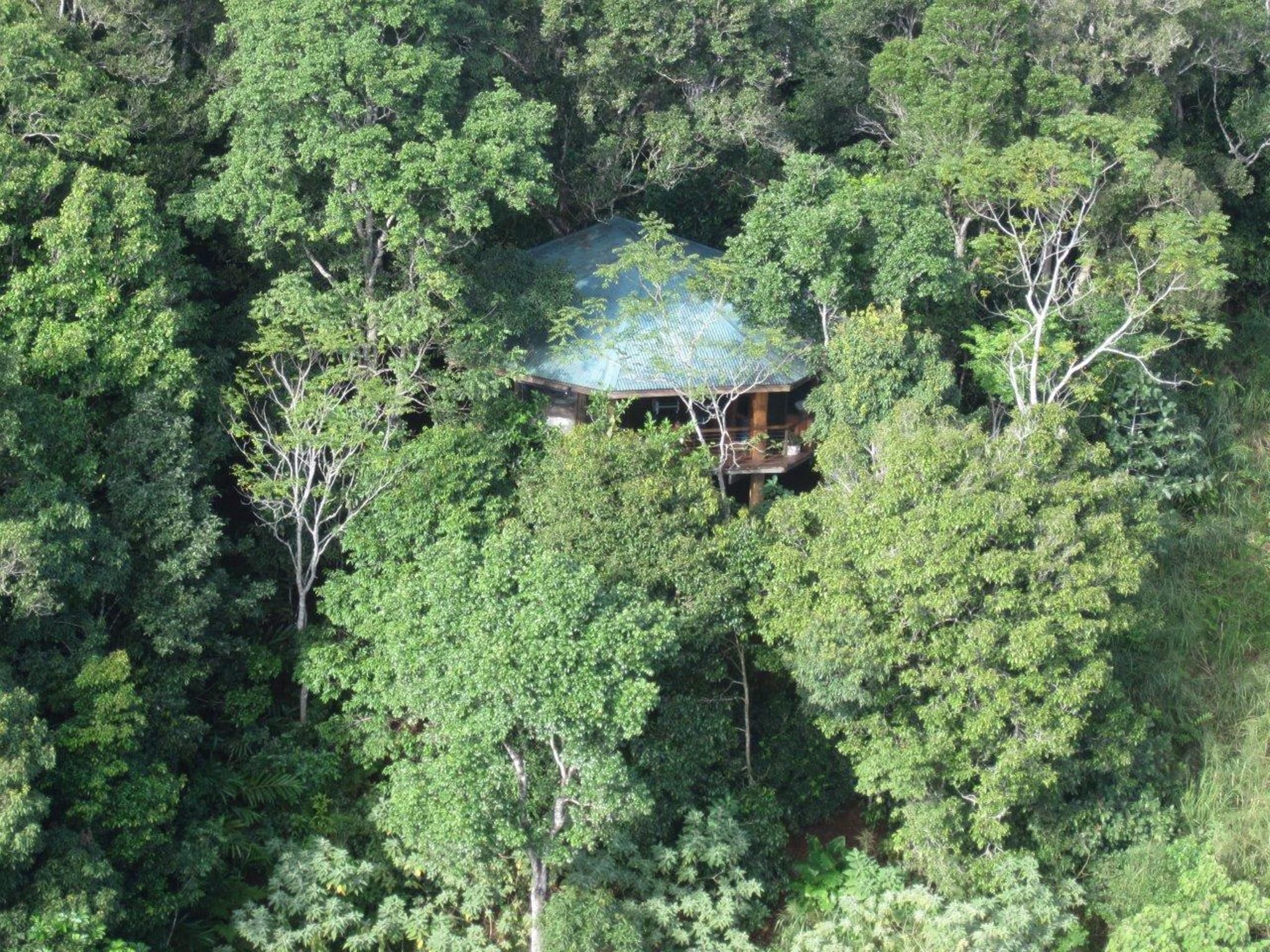 Mt Quincan Crater Retreat