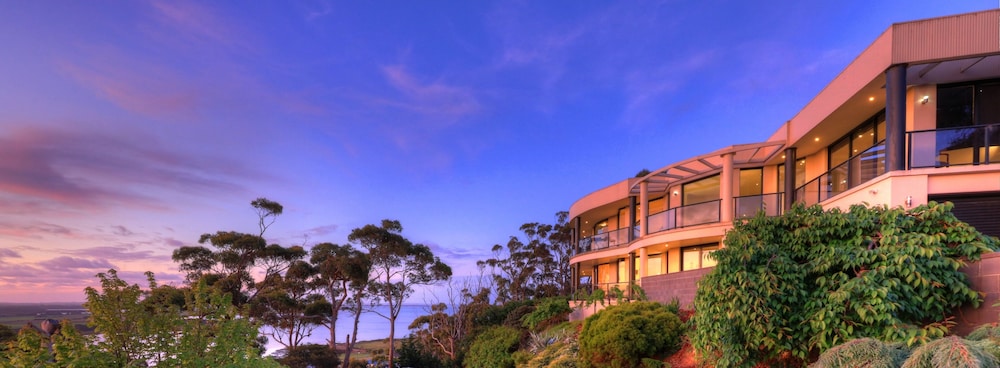 Sheer Pleasure Accommodation in Smithton, Australia