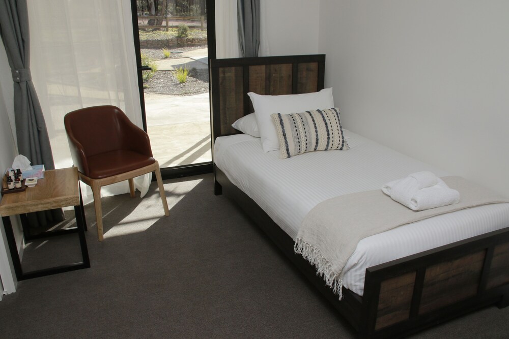 Room, Balgownie Estate Winery Retreat & Restaurant