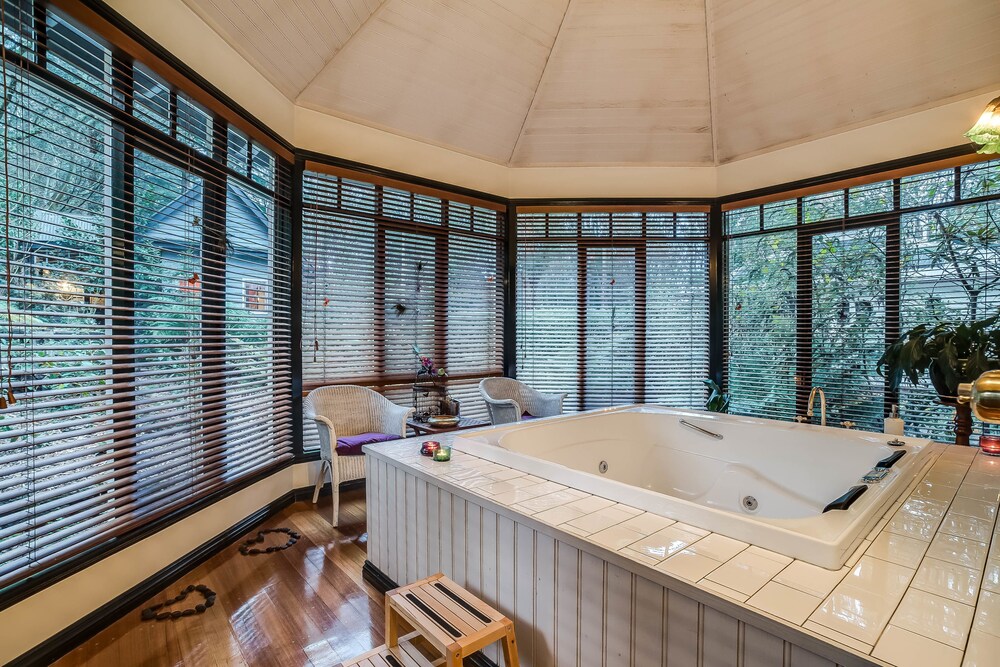 Gatehouse Cottage at Merrow Cottages - Mt Dandenong