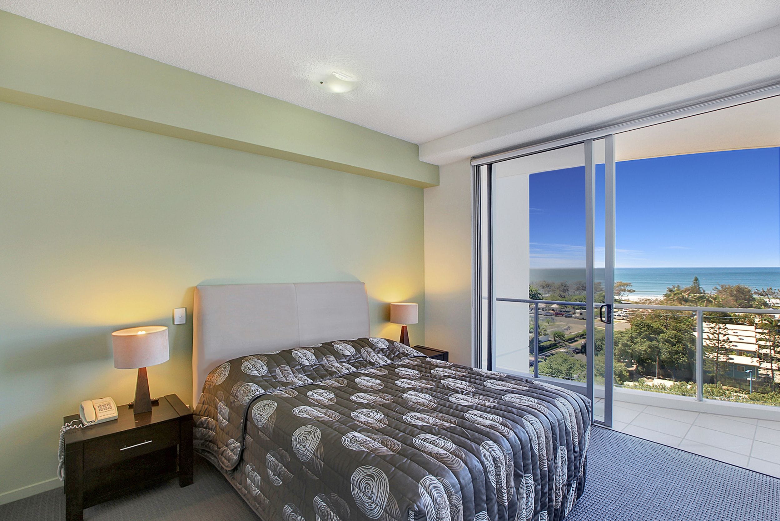 Silver Sea On Sixth Resort