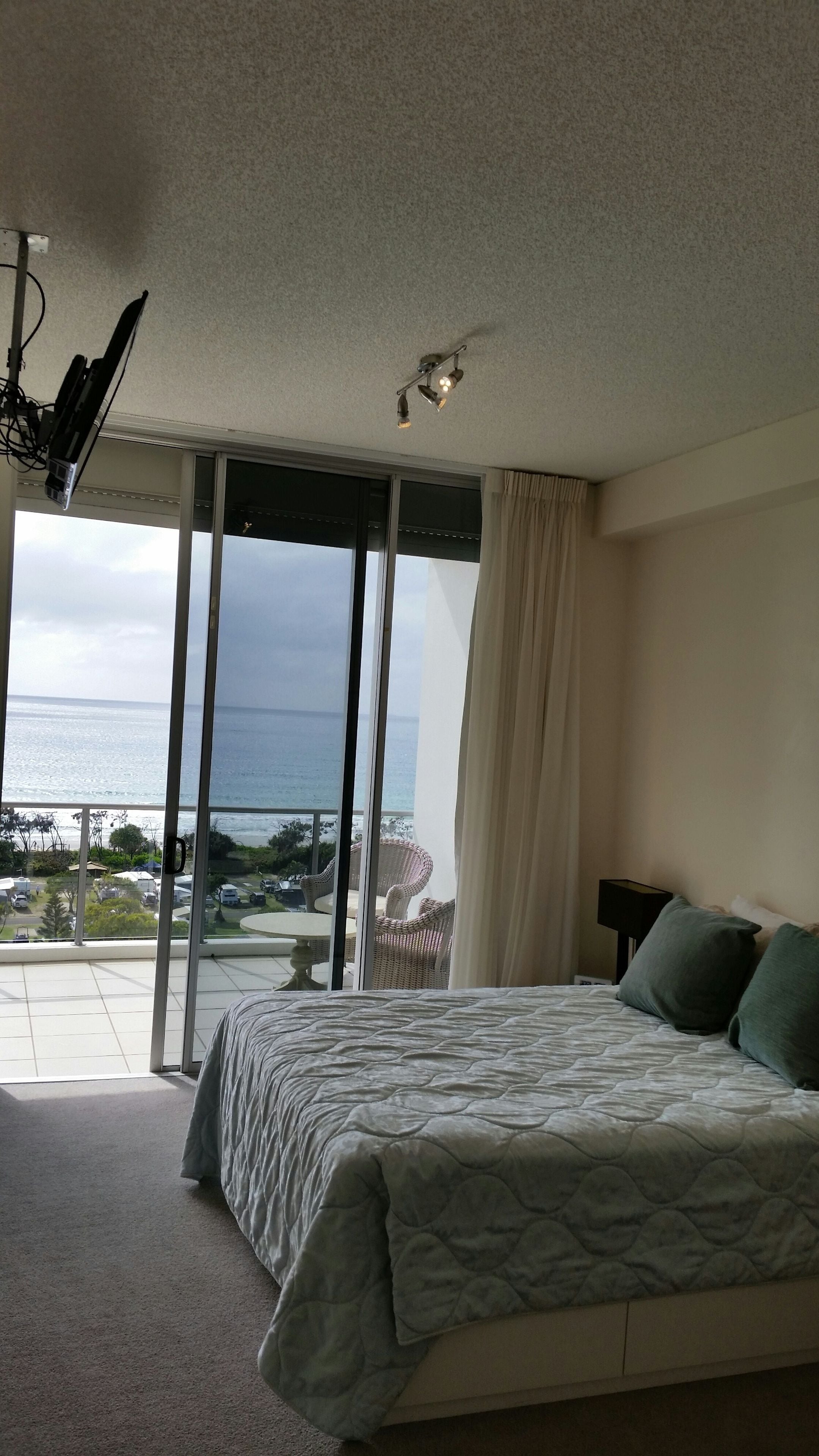 Silver Sea On Sixth Resort