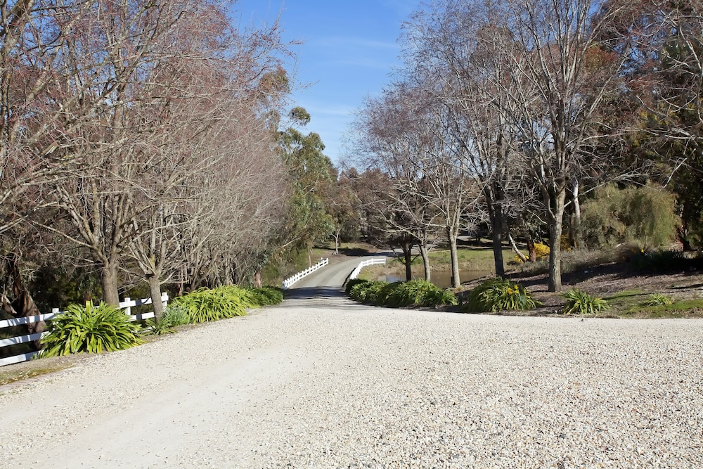 Lancemore Hill At Macedon Ranges