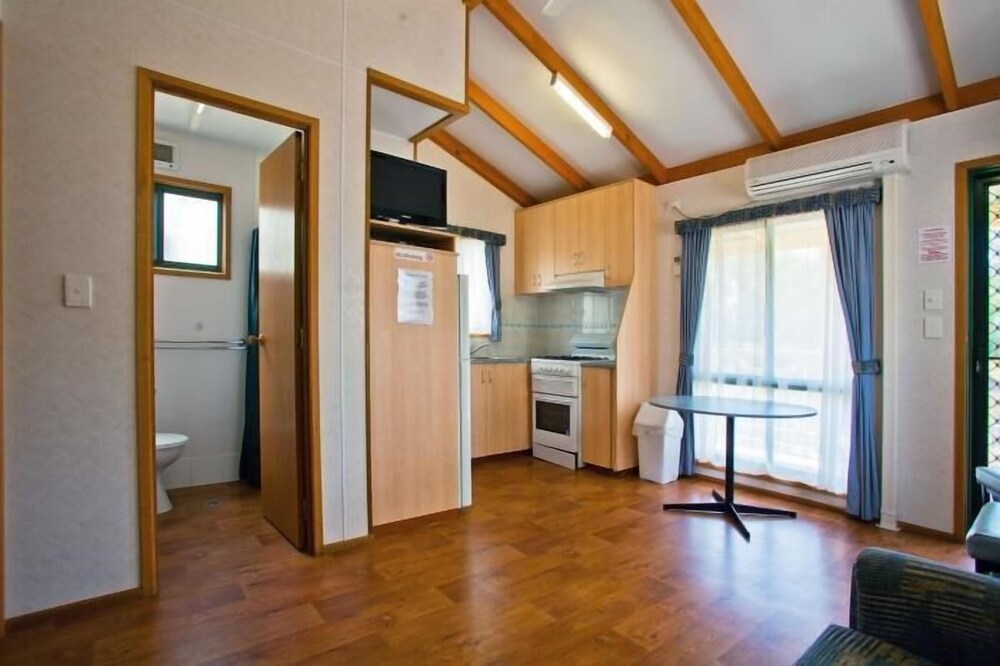 Wagga Wagga Beach Caravan Park