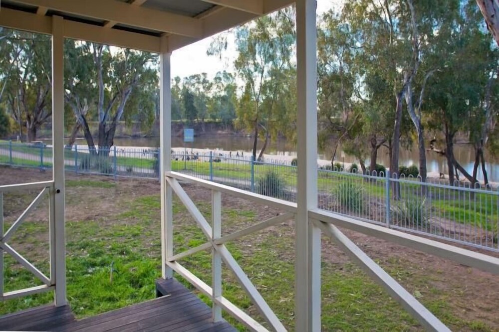 Wagga Wagga Beach Caravan Park