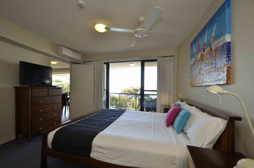 Gay accommodation sunshine coast