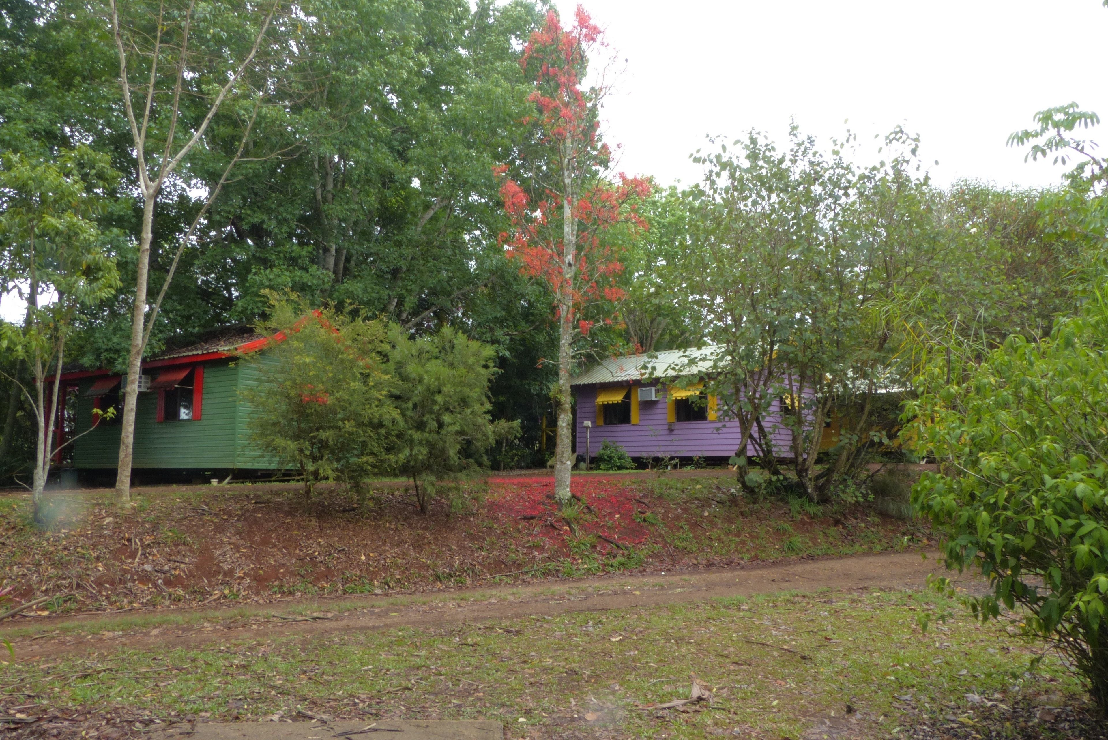 Lake Eacham Tourist Park & Self Contained Cabins