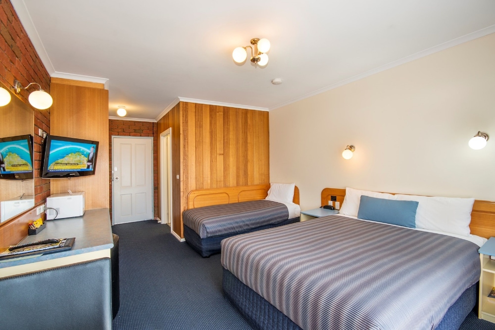 Torquay Tropicana Motel