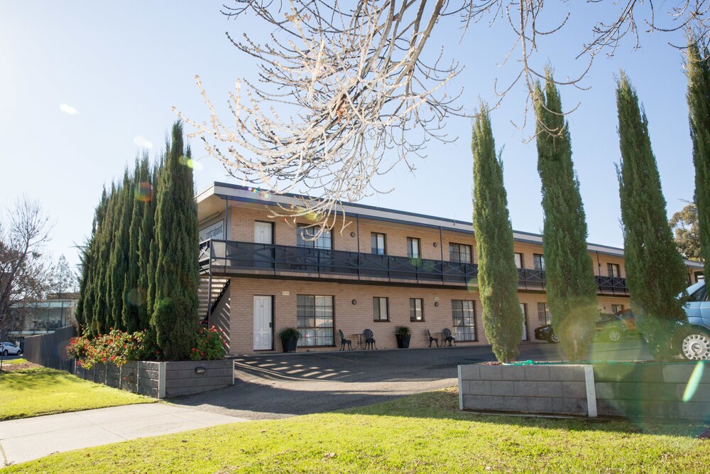 Centralpoint Motel