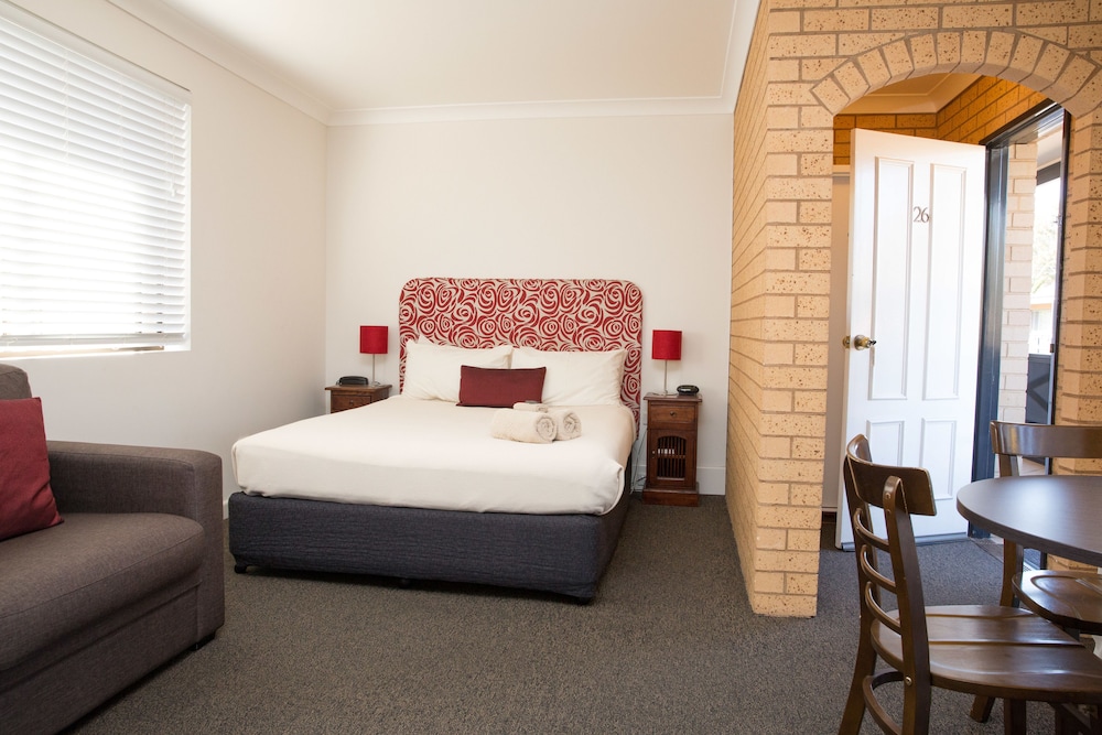 Centralpoint Motel