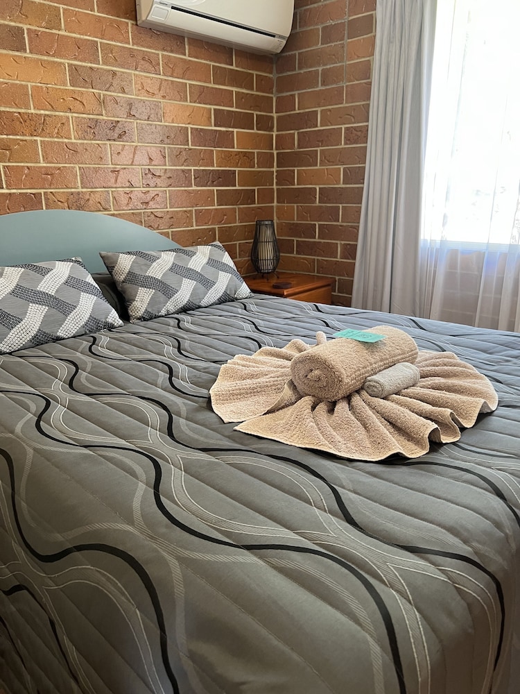 Rubyvale Motel & Holiday Units AU150 Deals & Reviews (Rubyvale, AUS