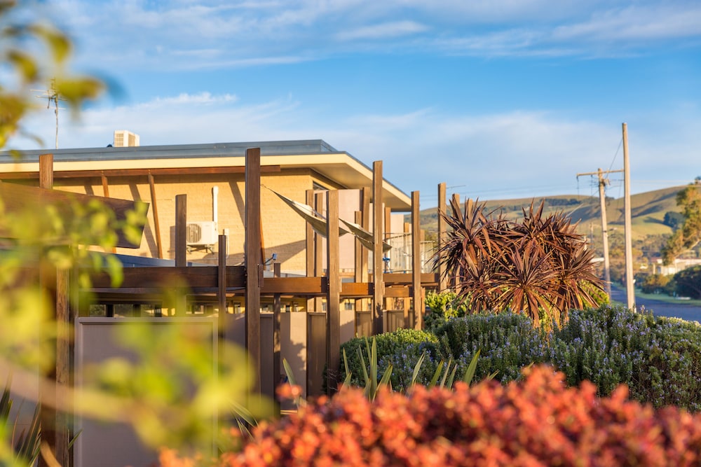 Sandpiper Motel Apollo Bay In Hotel Rates Reviews On Featured Image