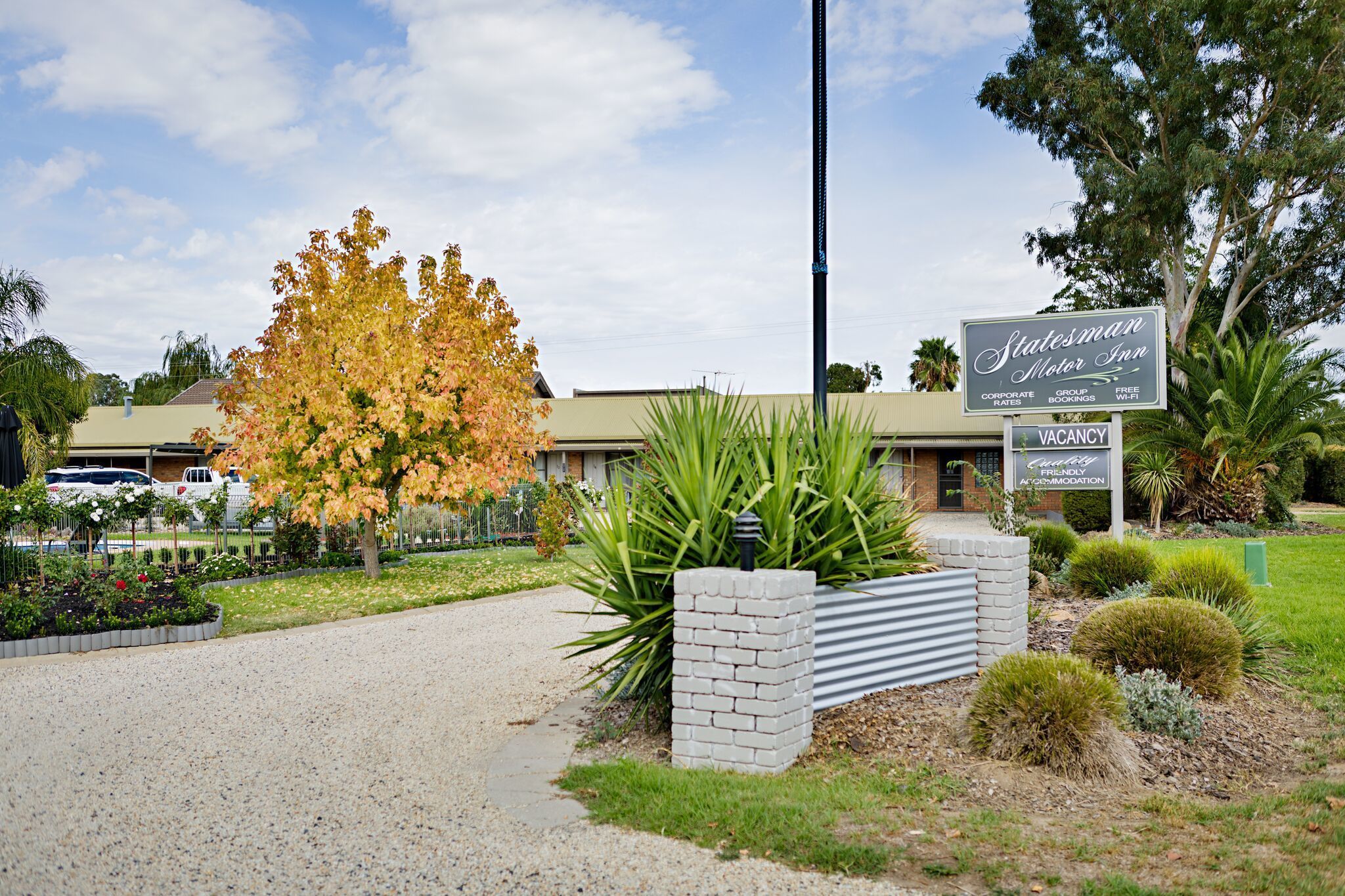 Statesman Motor Inn in Corowa, Australia