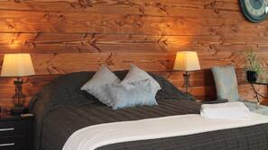 Cots/infant beds, free WiFi