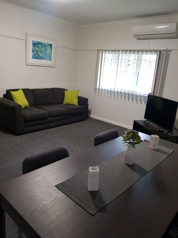 Living room, Canberra Ave Villas